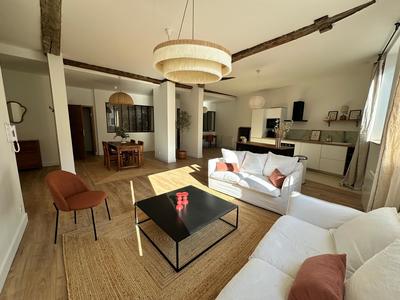 Appartement - 101 m² - 3 pièces