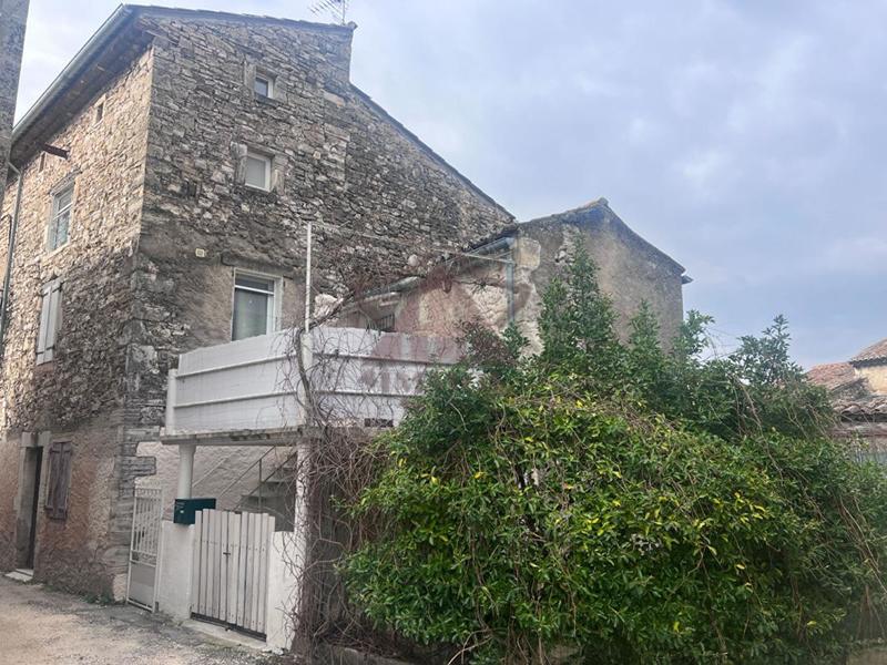 Maison de village - 100 m² - 5 pièces