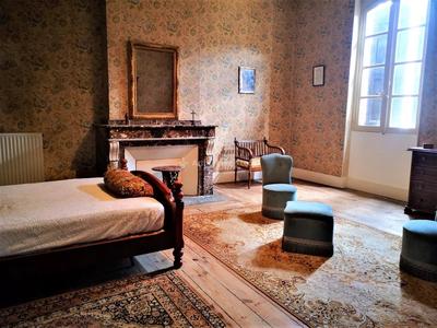 Maison - 403 m² - 11 pièces