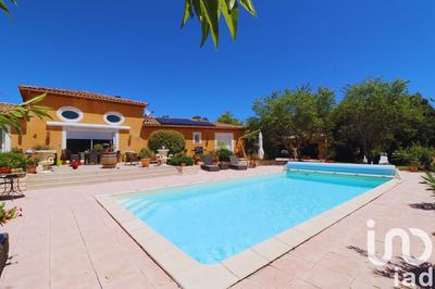 Maison - 196 m² - 7 pièces