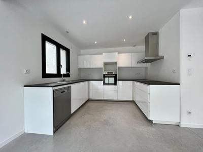 Appartement - 79 m² - 3 pièces