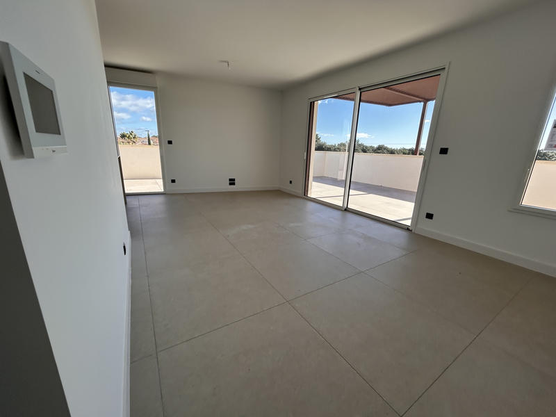 Appartement - 97 m² - 5 pièces