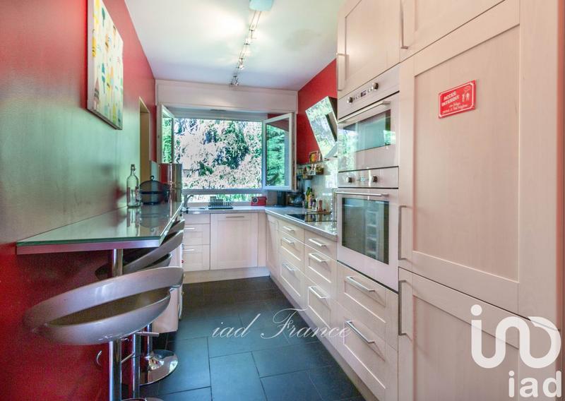 Appartement - 100 m² - 5 pièces