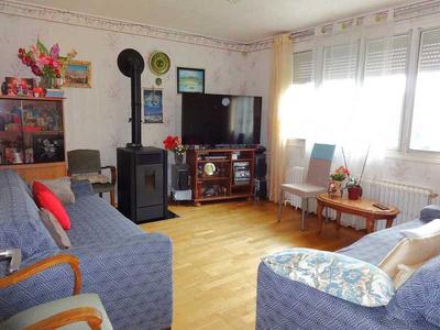 Maison - 84 m² - 5 pièces