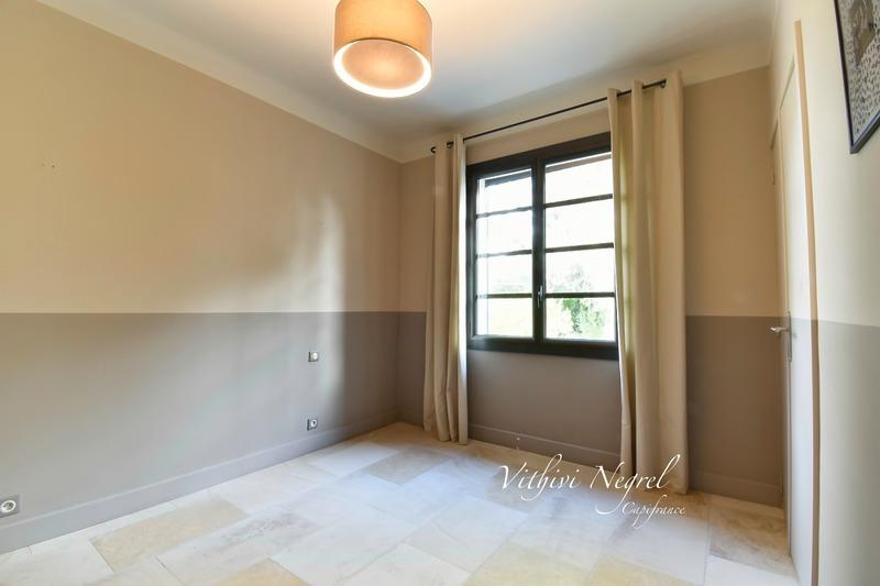 Propriété - 150 m² - 5 pièces