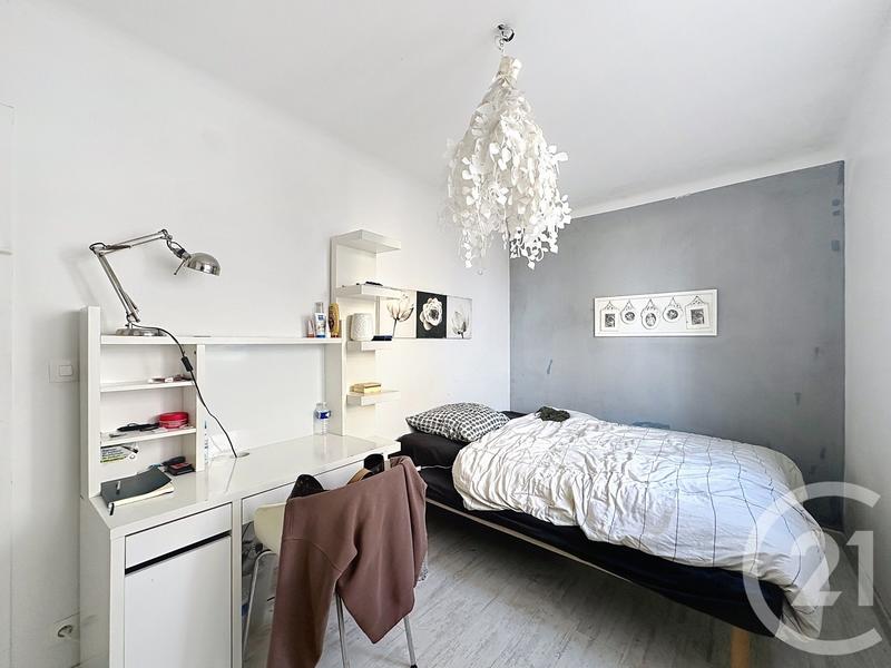 Appartement - 79 m² - 4 pièces