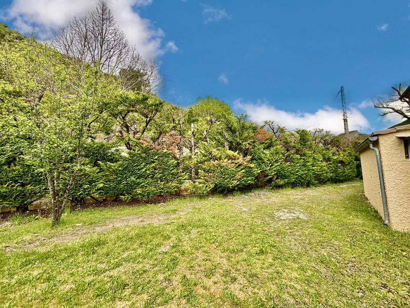 Maison - 204 m² - 8 pièces