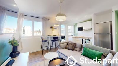 Chambre - 11 m² - 1 pièce