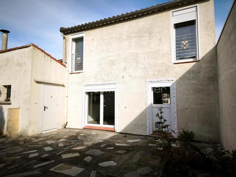 Maison traditionnelle - 100 m² - 5 pièces