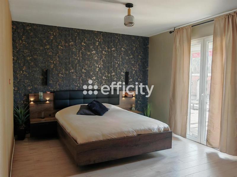 Pavillon - 137 m² - 5 pièces