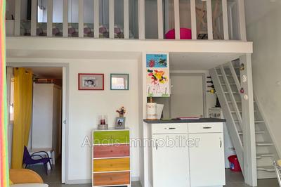 Mazet - 30 m² - 3 pièces