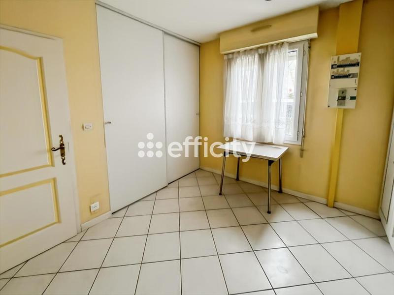 Pavillon - 150 m² - 5 pièces