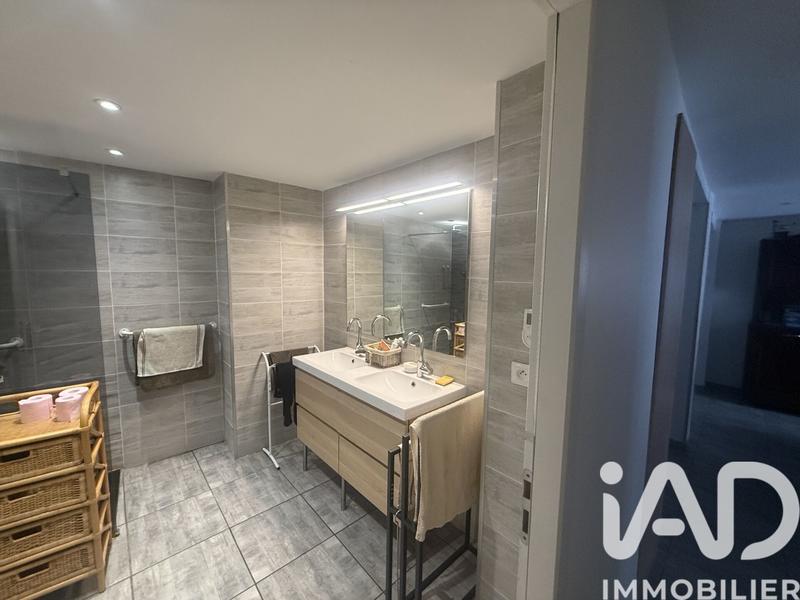 Maison de village - 210 m² - 5 pièces