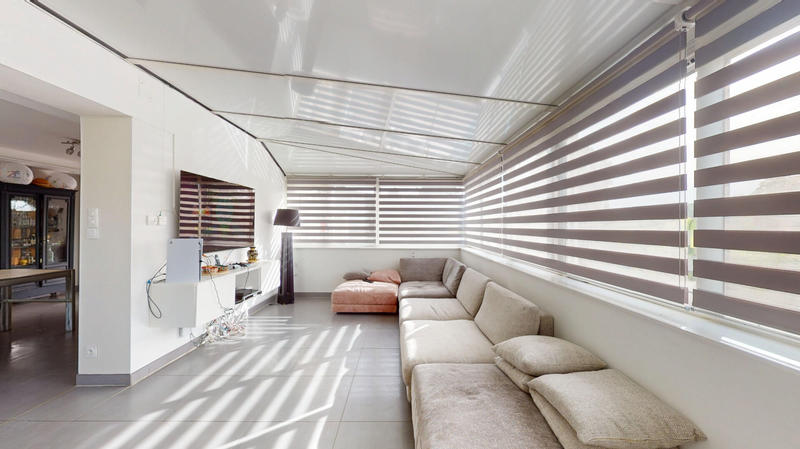 Maison - 300 m² - 11 pièces