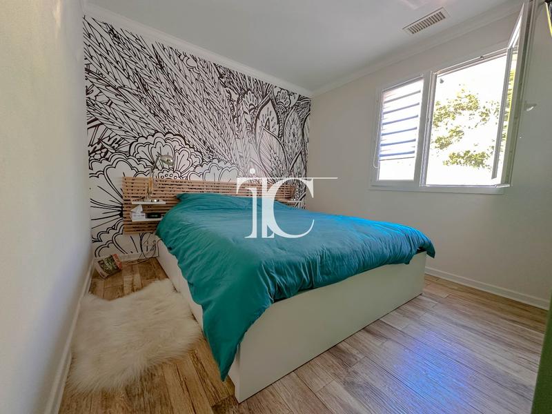 Maison - 183 m² - 6 pièces