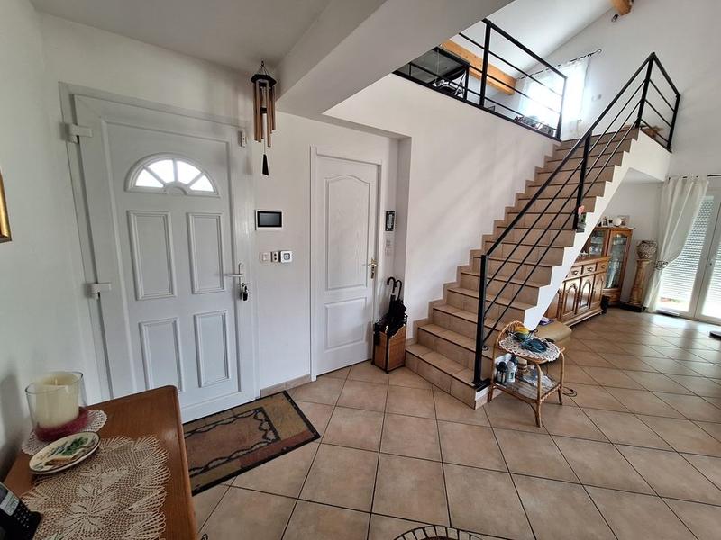 Maison - 137 m² - 5 pièces