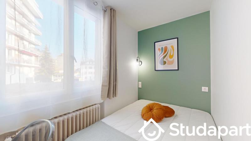 Chambre - 11 m² - 1 pièce