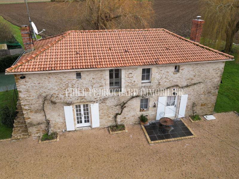 Maison ancienne - 140 m² - 5 pièces