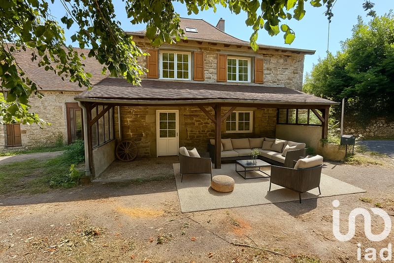 Maison de campagne - 400 m² - 2 pièces