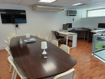 Local commercial - 110 m²