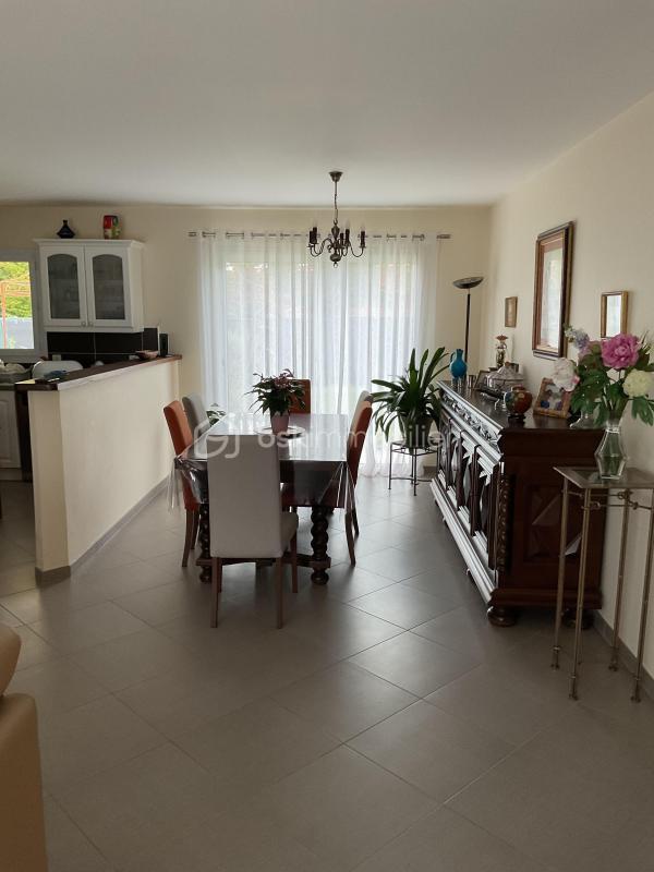 Maison - 122 m² - 5 pièces