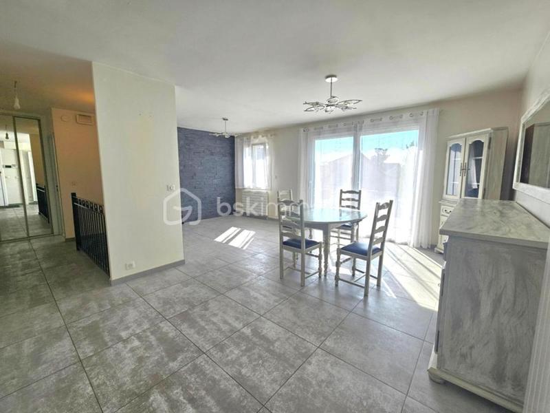 Pavillon - 100 m² - 5 pièces