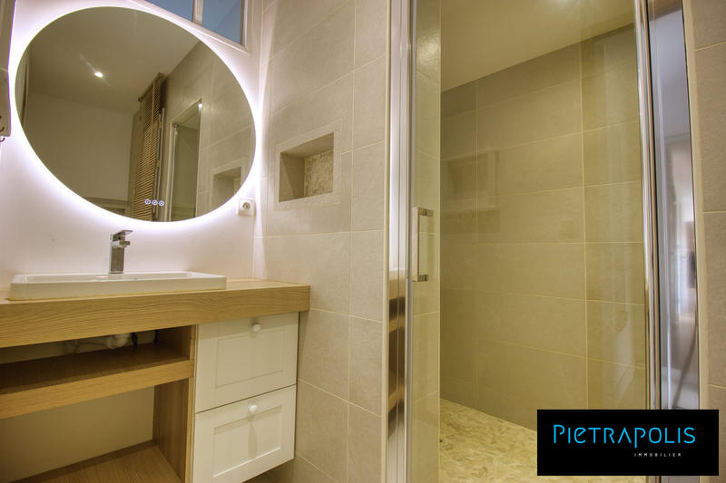 Maison - 137 m² - 5 pièces