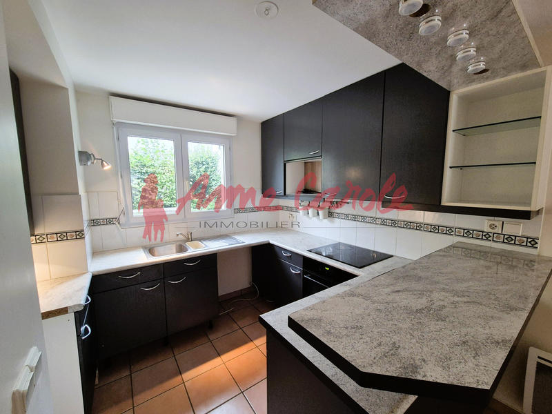 Maison - 95 m² - 5 pièces