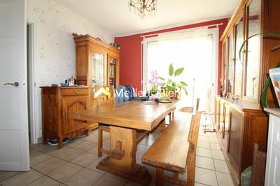 Maison - 93 m² - 5 pièces
