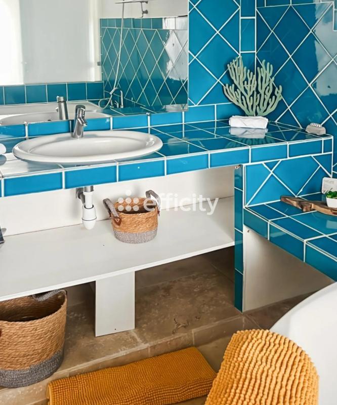 Villa - 179 m² - 7 pièces