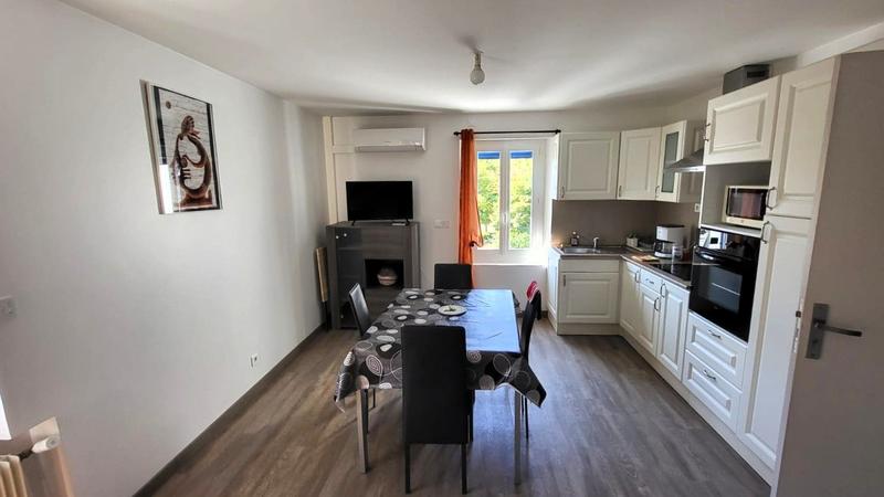 Immeuble mixte - 392 m² - 11 pièces