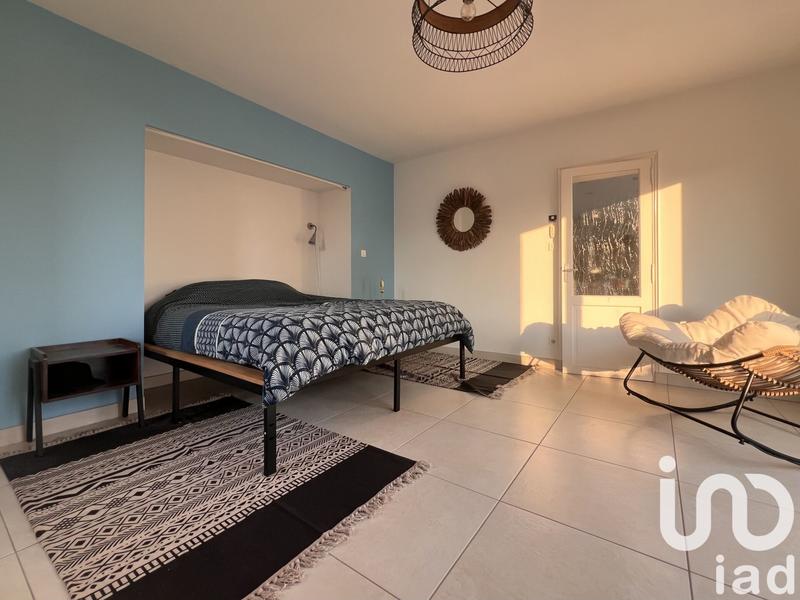 Maison - 210 m² - 10 pièces