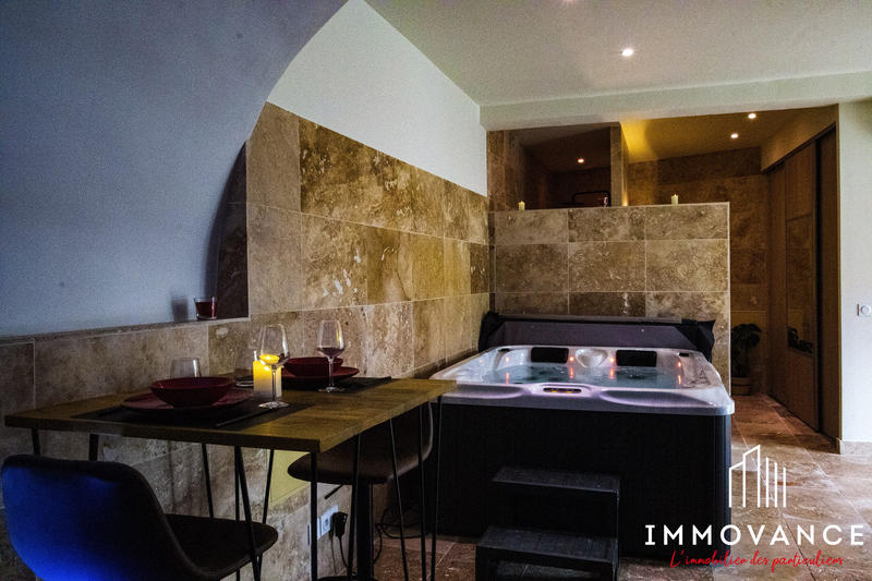 Loft - 70 m² - 1 pièce