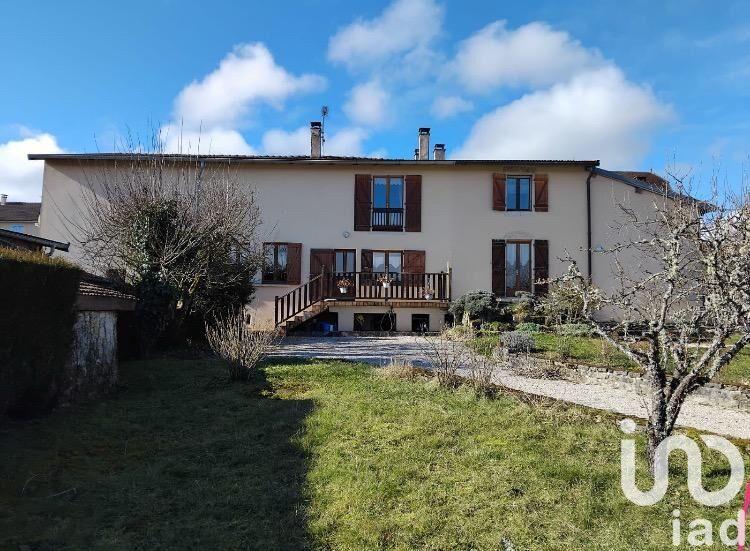 Maison de village - 234 m² - 10 pièces