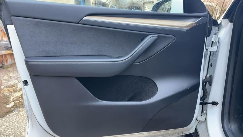 Tesla Model y 300 Rwd Standard