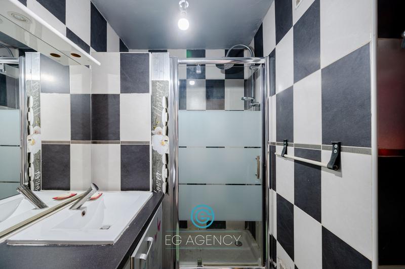 Appartement - 79 m² - 4 pièces