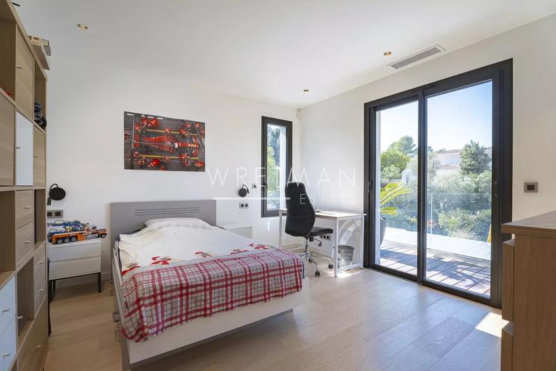 Villa - 324 m² - 7 pièces