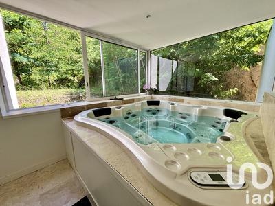 Maison de maîtres - 235 m² - 8 pièces