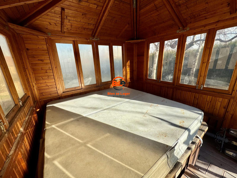 Maison - 214 m² - 7 pièces