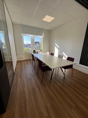 Bureau - 110 m² - 4 pièces