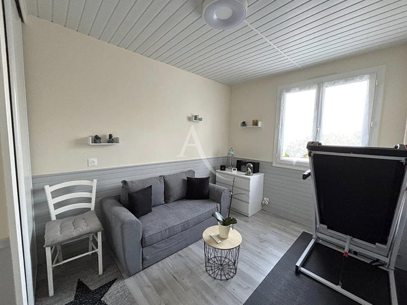 Maison - 122 m² - 7 pièces