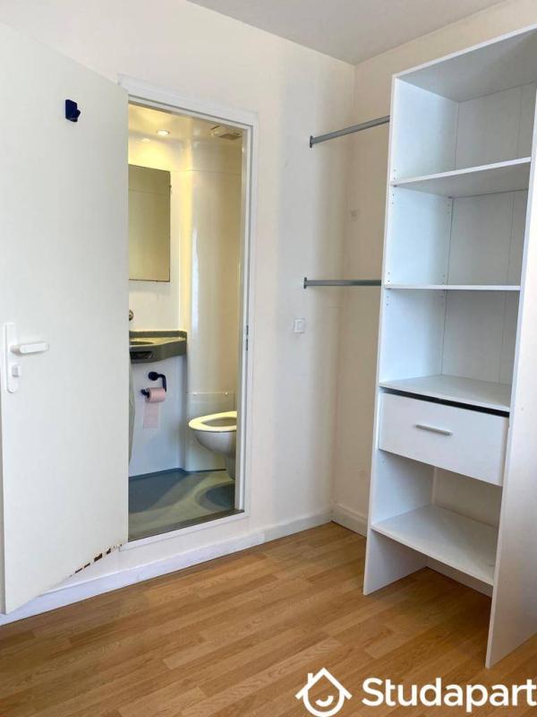 Chambre - 15 m² - 1 pièce