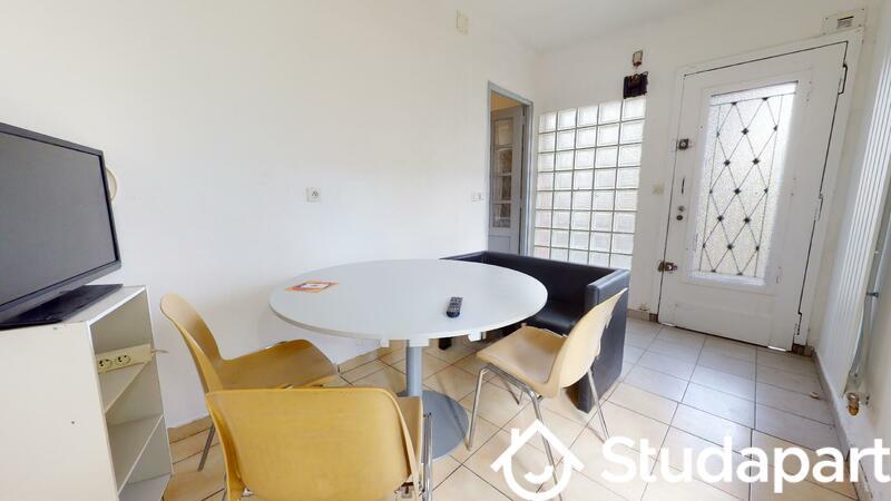 Chambre - 10 m² - 1 pièce