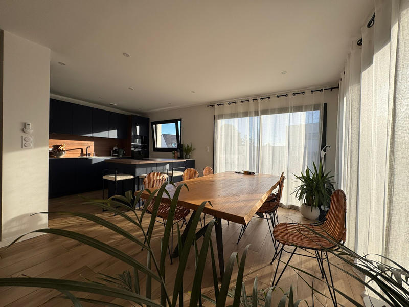 Maison - 106 m² - 5 pièces