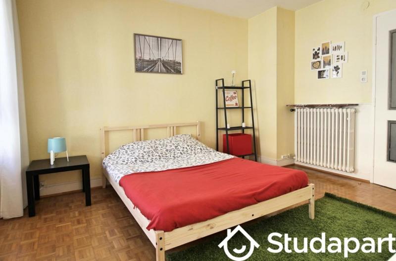 Chambre - 15 m² - 1 pièce