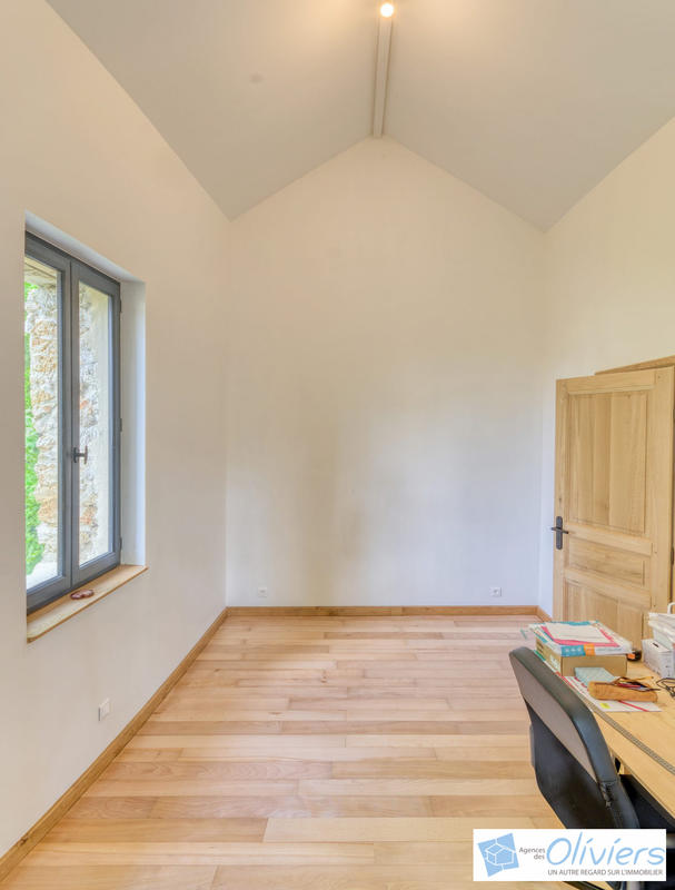 Maison - 229 m² - 9 pièces