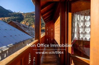 Maison - 122 m² - 7 pièces