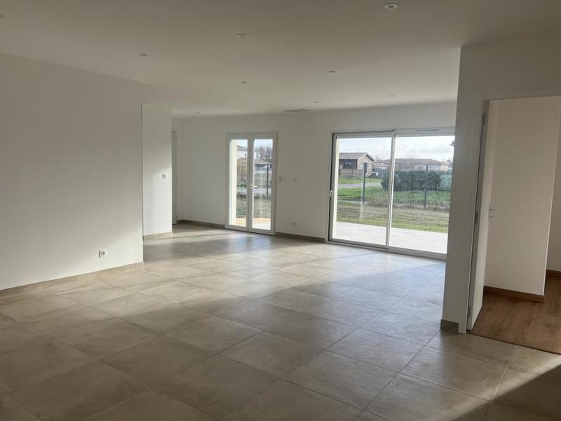 Propriété - 107 m² - 4 pièces