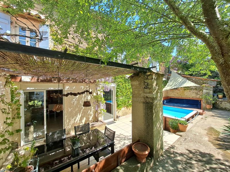 Maison - 180 m² - 6 pièces