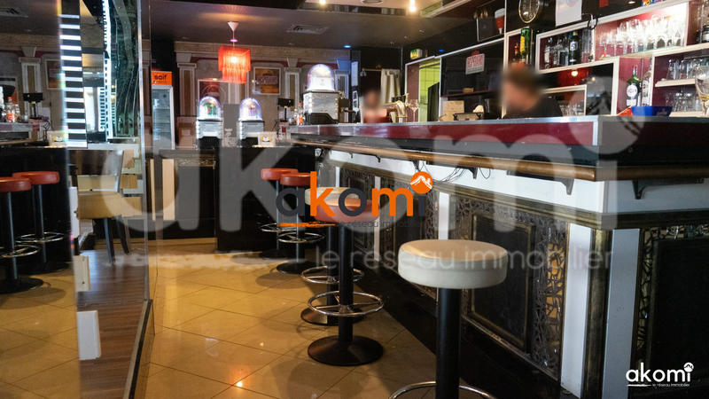 Local commercial - 156 m²